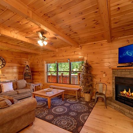 Misty Mountain Lodge Holiday Home Gatlinburg Extérieur photo